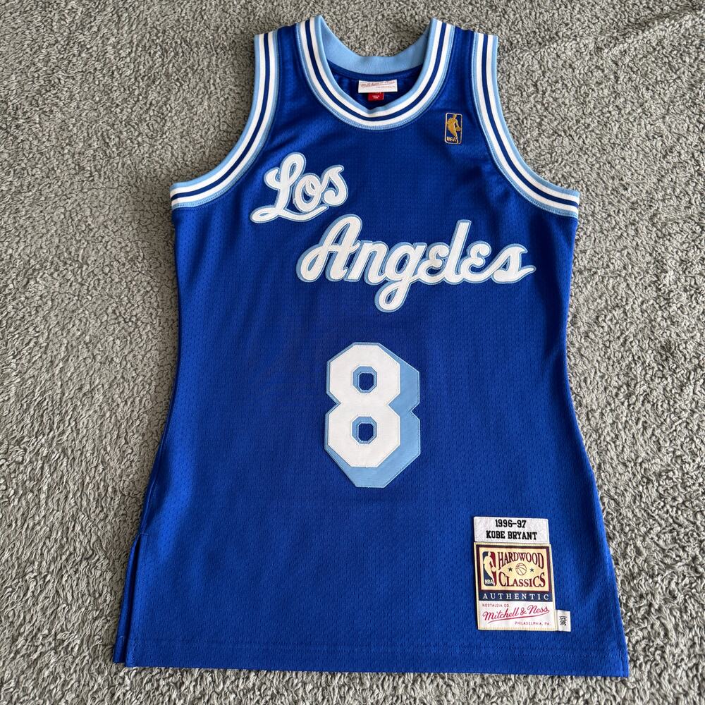 100% Authentic Mitchell & Ness Kobe Bryant NBA Los Angeles Lakers #8 Jersey 36 S